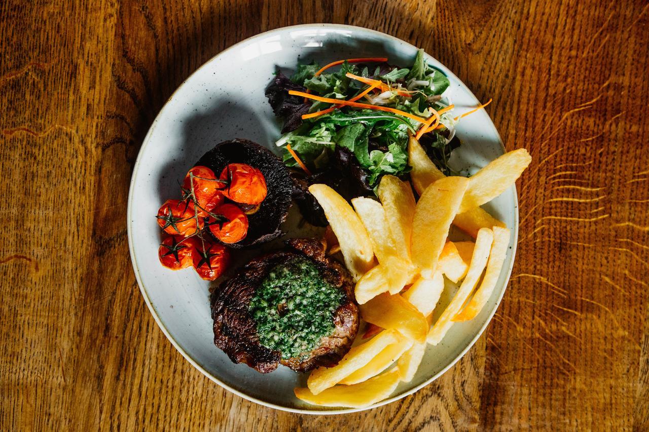 The Hawk Inn แอนโดเวอร์ ภายนอก รูปภาพ