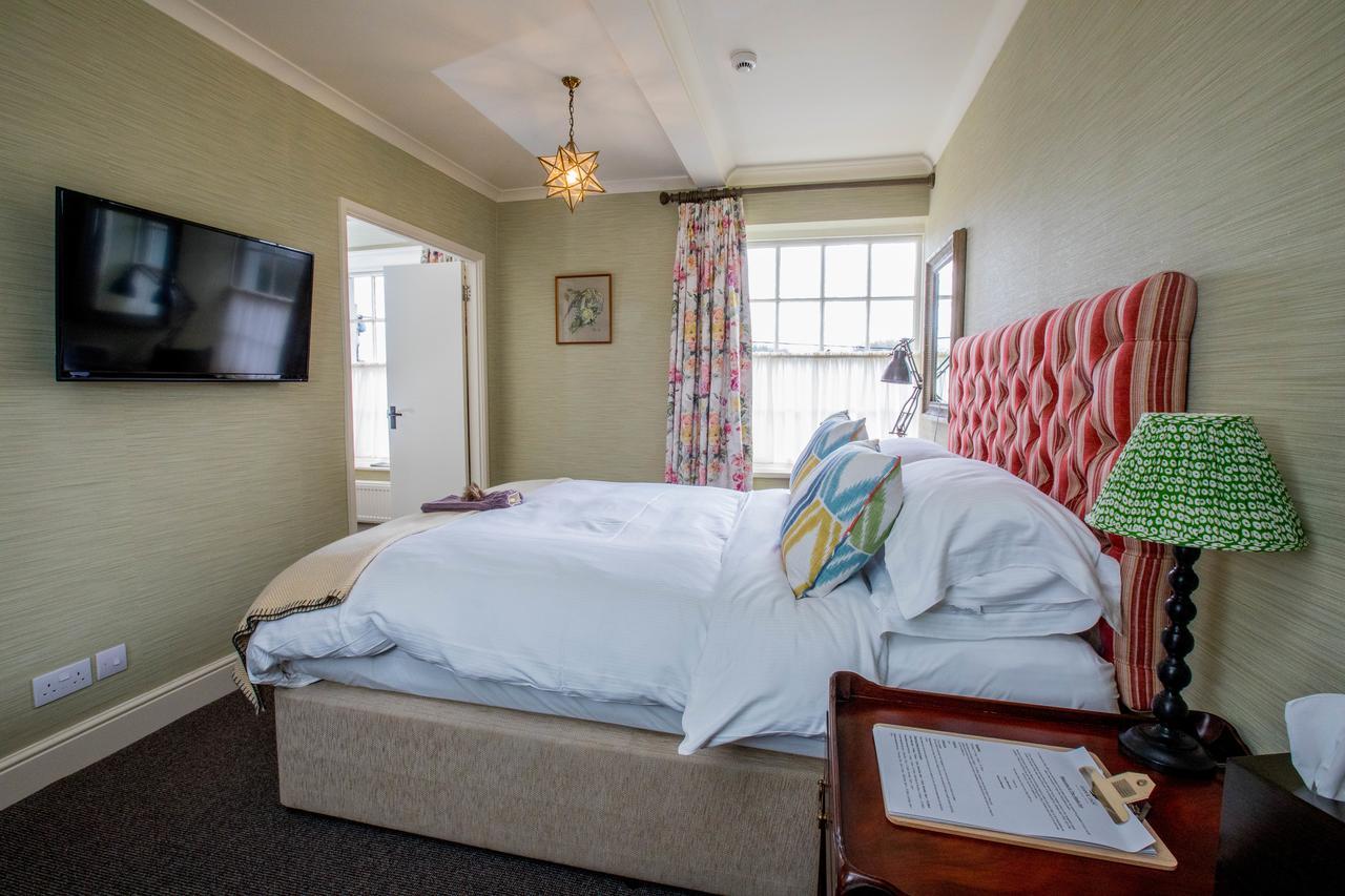 The Hawk Inn แอนโดเวอร์ ภายนอก รูปภาพ